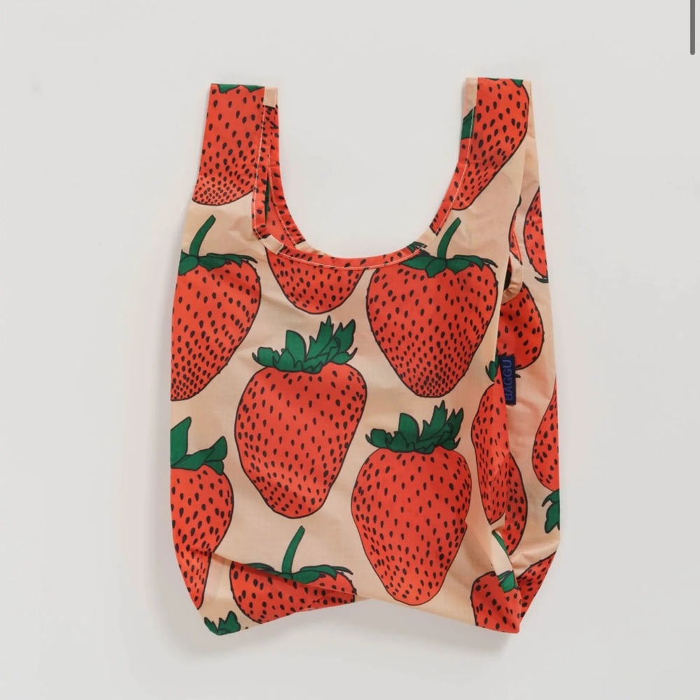 NWT BAGGU - Baby Baggu - Strawberry